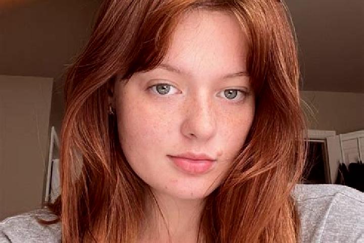 Sofia, 35, a red green-eyed european companion based in Maslowice. Offering Fetish, Prostate Massage, Erotic Massage, Deep French Kissing, Domination. Availa...