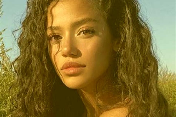 Sofia, 36, a black blue-eyed latina companion based in Monticelli Brusati. Offering A-Level, Domination, Party Girl, GFE. Available for incall and outcall, o...
