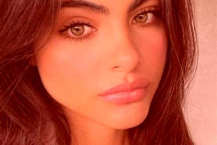 Sofia, 36, a black hazel-eyed ebony companion based in Hausweiler. Offering CIM, Duos, Striptease. Available for incall and outcall, day and evening dates.