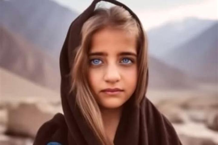 Sofia, 36, a blonde grey-eyed middle eastern companion based in Ogu. Offering Massage, Party Girl, Duos. Available for incall and outcall, day and evening da...