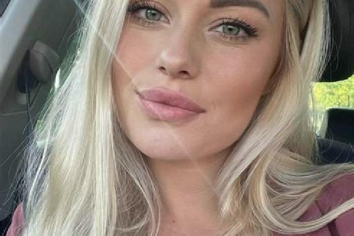 Sofia, 36, a blonde hazel-eyed ebony companion based in Coventry Lake. Offering Fetish, A-Level, Tantra, Couples. Available for incall and outcall, day and e...