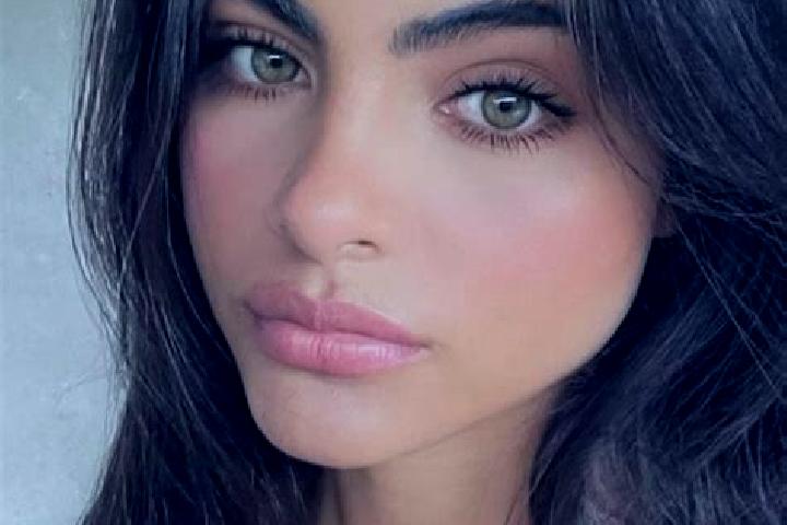 Sofia, 36, a brunette green-eyed asian companion based in Aurora Grande. Offering Couples, Massage, Overnight. Available for incall and outcall, overnight bo...