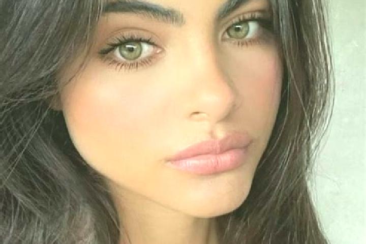 Sofia, 37, a brunette green-eyed european companion based in Cersosimo. Offering Striptease, Party Girl, A-Level. Available for incall and outcall, overnight...