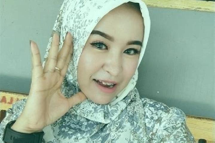 Sofia, 37 — Escort in Alabio, Indonesia