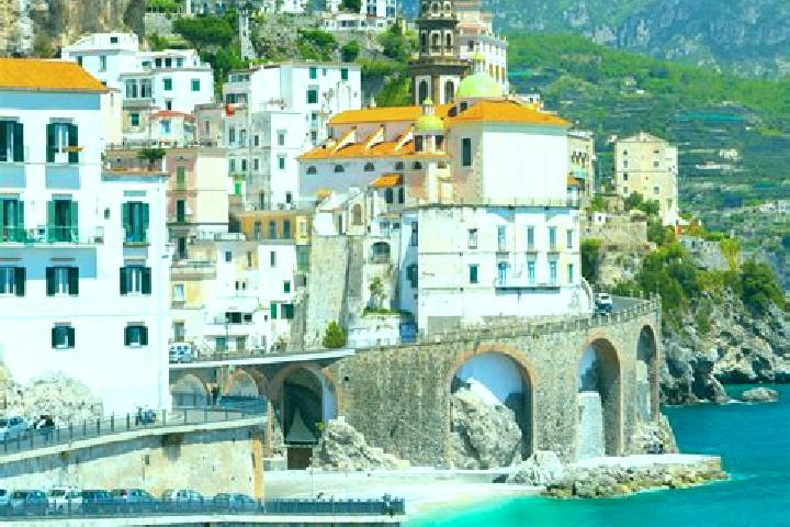 Sofia, 37 — Escort in Caminata, Italy
