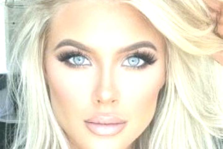 Sofia, 38, a platinum blonde green-eyed middle eastern companion based in Puenderich. Offering Travel Companion, A-Level, OWO, Fetish, Girlfriend Experience....