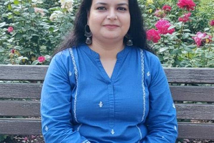 Sofia, 38 — Escort in Teok, India