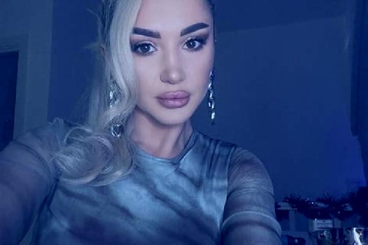 Sofia, 39, a blonde grey-eyed indian companion based in Koyilandy. Offering GFE, Couples, A-Level, Travel Companion, Party Girl. Available for incall and out...