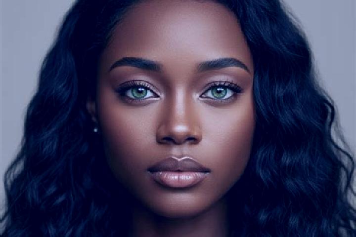 Sofia, 39, a red green-eyed ebony companion based in Nuvem. Offering 69, Duos, Dinner Date, Roleplay. Available for incall and outcall, day and evening dates.