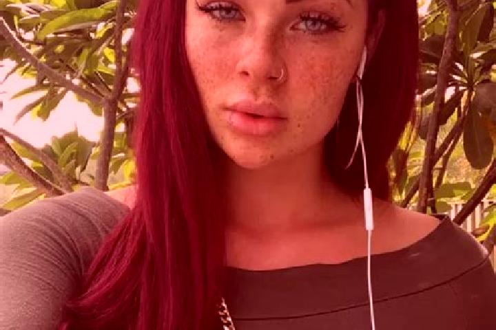 Sofia, 39, a red green-eyed ebony companion based in Saint-Vaast-en-Chaussee. Offering Girlfriend Experience, Party Girl, Duos. Available for incall and outc...