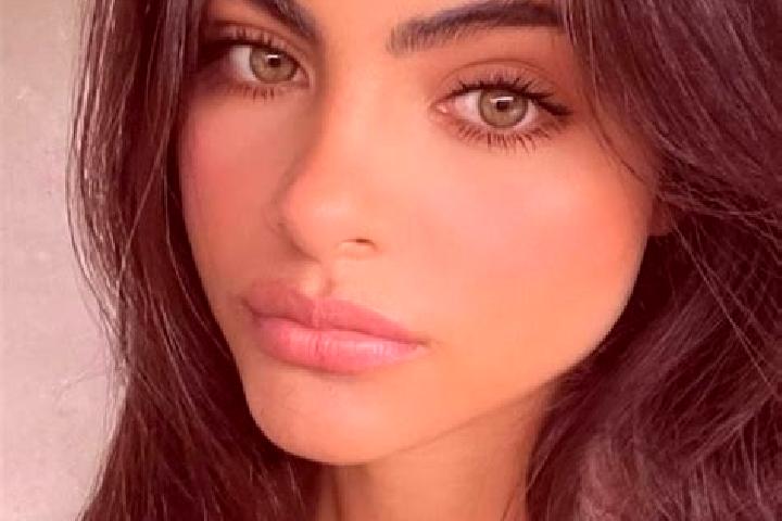 Sophia, 20, a black amber-eyed indian companion based in Kirkleatham. Offering GFE, Duos, Roleplay, BDSM, Couples. Available for incall and outcall, overnigh...