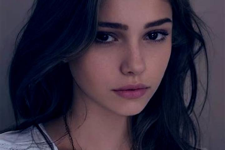 Sophia, 22, a chestnut brown-eyed slavic companion based in Kulgam. Offering CIM. Available for incall and outcall, day and evening dates.