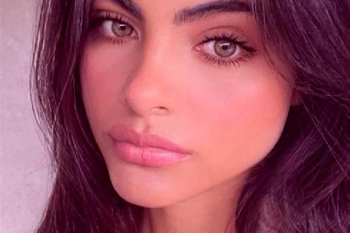 Sophia, 23, a brunette green-eyed mixed companion based in Pont-de-Labeaume. Offering Deep French Kissing, Massage, OWO, Girlfriend Experience. Available for...