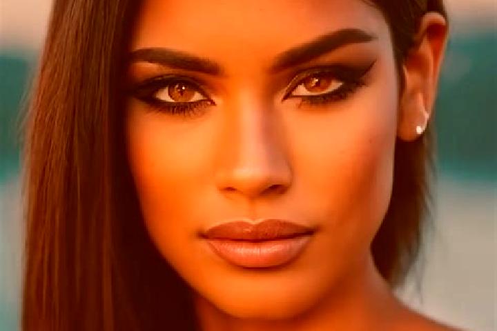 Sophia, 23, a dark blonde dark-eyed latina companion based in Steep. Offering Tantra, Travel Companion, 69. Available for incall and outcall, overnight booki...
