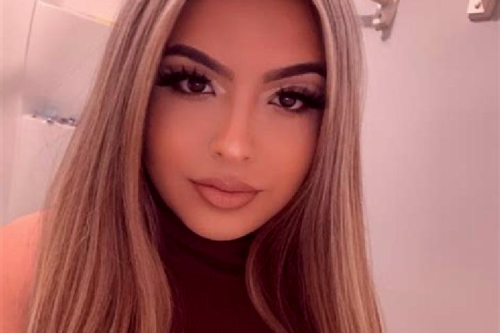 Sophia, 24, a blonde grey-eyed latina companion based in Chenecey-Buillon. Offering Tantra, Fetish, Girlfriend Experience. Available for incall and outcall, ...