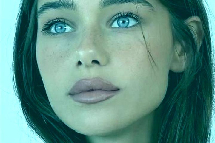 Sophia, 24, a brunette blue-eyed mixed companion based in Hogsback. Offering GFE, Dinner Date, CIM, Striptease, Duos. Available for incall and outcall, day a...