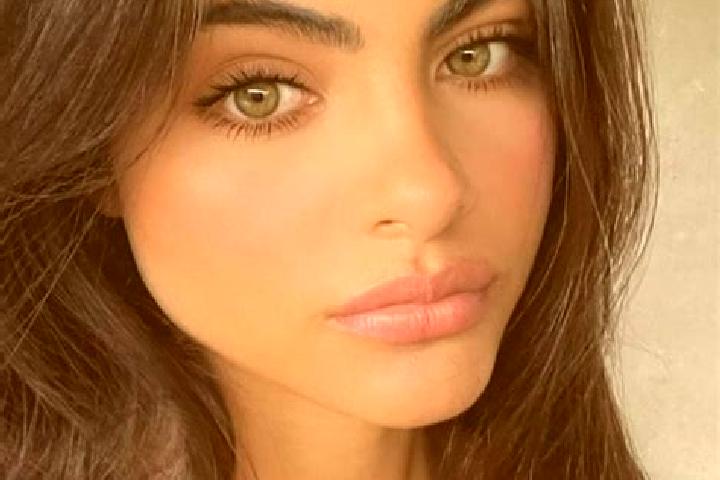 Sophia, 24, a brunette green-eyed latina companion based in Caianu Mare. Offering Fetish, Roleplay, Erotic Massage, GFE, Striptease. Available for incall and...
