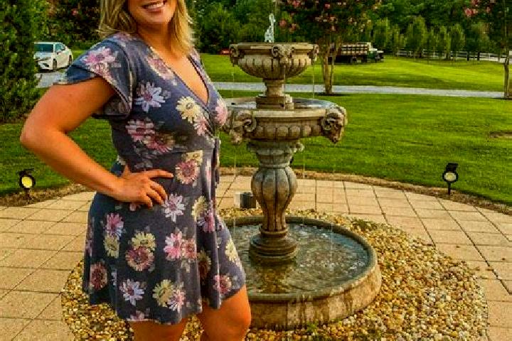 Sophia, 24 — Escort in Lawton, United States