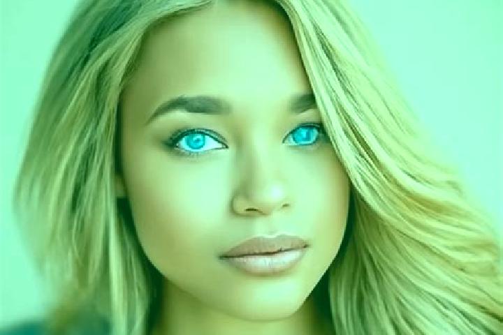 Sophia, 25, a blonde blue-eyed latina companion based in Lamagistere. Offering Duos, Prostate Massage, Domination, Massage. Available for incall and outcall,...
