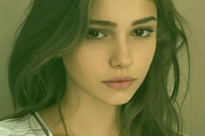 Sophia, 25, a chestnut brown-eyed slavic companion based in Guancun. Offering 69, BDSM, GFE, Roleplay. Available for incall and outcall, day and evening dates.