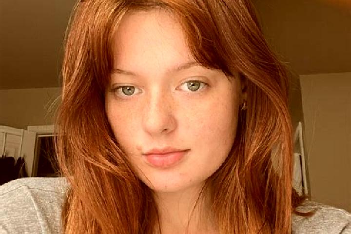 Sophia, 25, a red brown-eyed caucasian companion based in Sarina. Offering Couples, A-Level, GFE. Available for incall and outcall, day and evening dates.