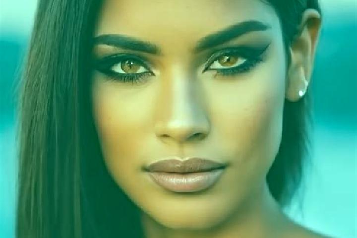 Sophia, 26, a black amber-eyed latina companion based in Tejen. Offering OWO, Domination, Massage. Available for incall and outcall, overnight bookings avail...