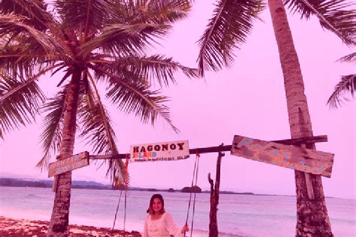 Sophia, 26 — Escort in Alak, Indonesia