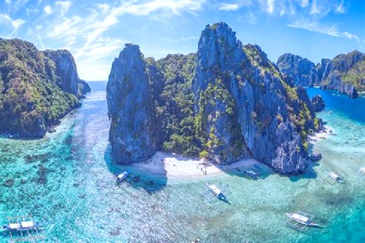 Sophia, 27 — Escort in Punta, Philippines