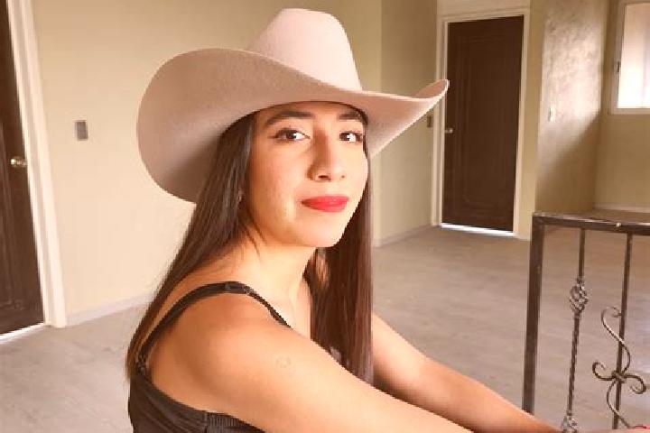 Sophia, 27 — Escort in Santiago Tlapacoya, Mexico