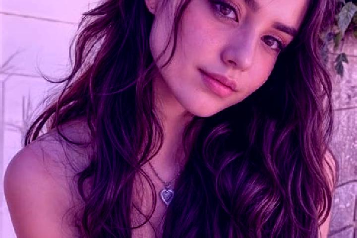 Sophia, 28, a auburn grey-eyed middle eastern companion based in Kouaisseizra. Offering Fetish, GFE, Duos. Available for incall and outcall, overnight bookin...