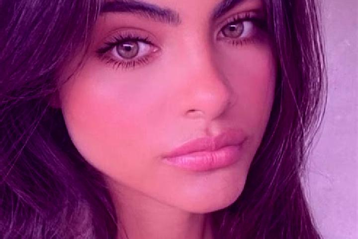 Sophia, 28, a brunette grey-eyed indian companion based in Ponte A Tressa. Offering Deep French Kissing, Couples. Available for incall and outcall, day and e...