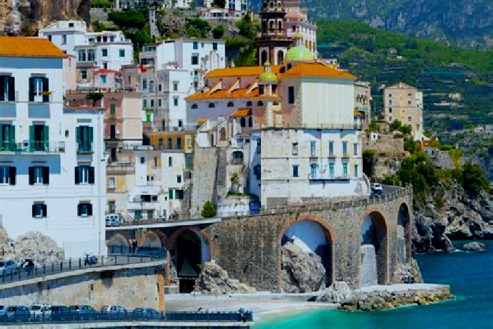 Sophia, 28 — Escort in Moirago, Italy
