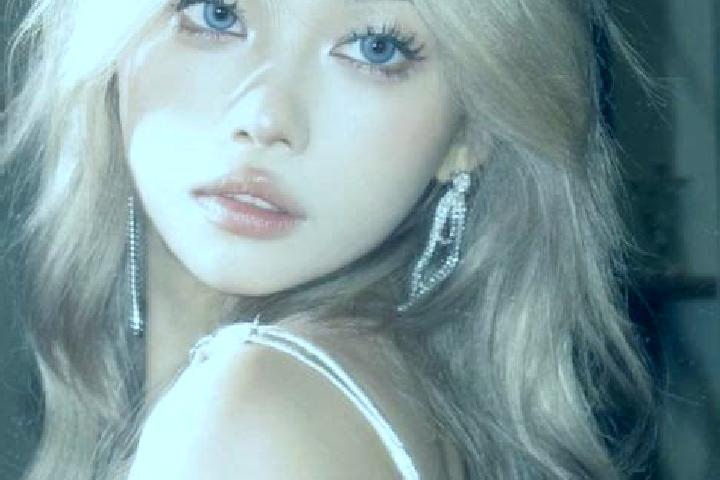 Sophia, 29, a blonde grey-eyed asian companion based in Swansea Heads. Offering Striptease, Couples, Domination, Duos, GFE. Available for incall and outcall,...