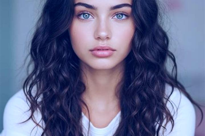 Sophia, 29, a red amber-eyed mediterranean companion based in Kyzyl-Oktyabr . Offering Erotic Massage, Girlfriend Experience, OWO. Available for incall and o...