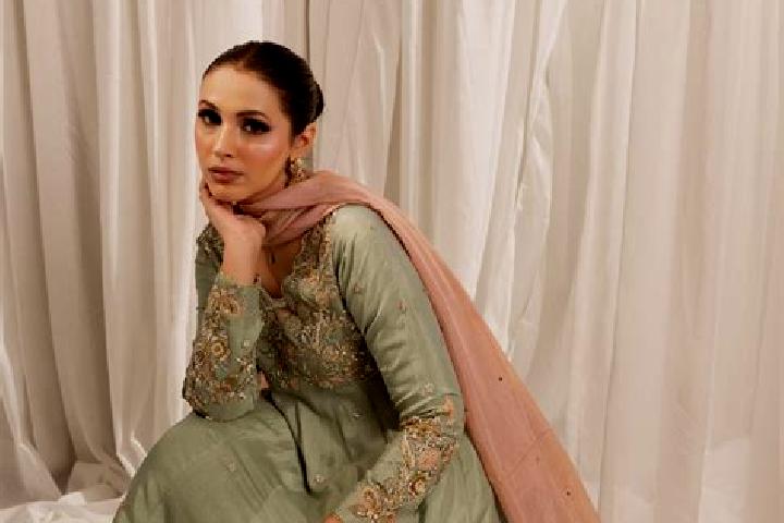Sophia, 29 — Escort in Shahr-e Safa, Afghanistan