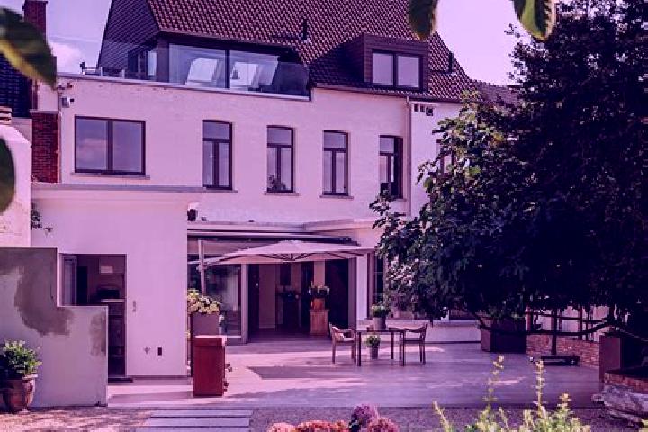 Sophia, 29 — Escort in Sint-Kwintens-Lennik, Belgium