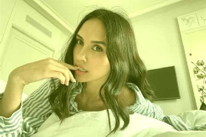 Sophia, 30, a black grey-eyed mediterranean companion based in Albas. Offering Dinner Date, Travel Companion, Girlfriend Experience, Roleplay. Available for ...