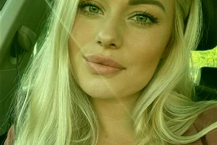 Sophia, 30, a blonde hazel-eyed mediterranean companion based in Saint Agnes. Offering 69, Travel Companion, Striptease. Available for incall and outcall, ov...