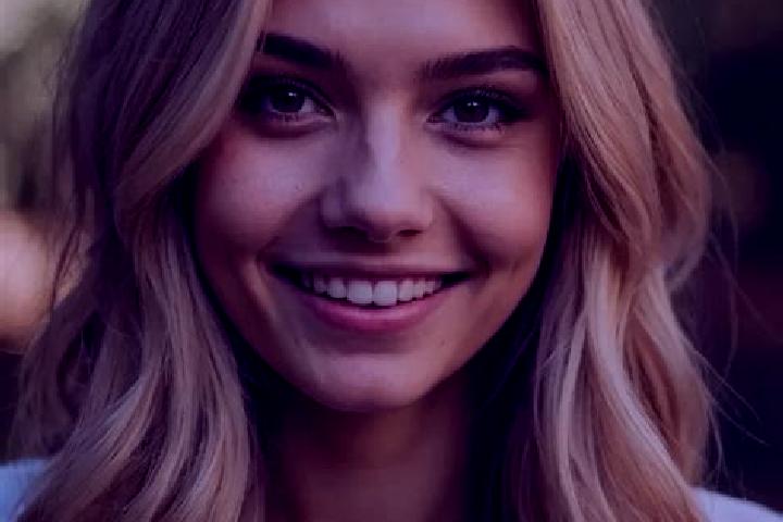 Sophia, 31, a blonde hazel-eyed mixed companion based in Gueyeguhe. Offering Dinner Date, Duos, CIM. Available for incall and outcall, day and evening dates.