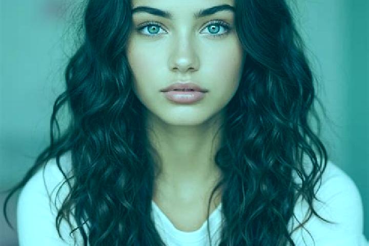 Sophia, 31, a brunette blue-eyed mediterranean companion based in Daqi. Offering CIM, Deep French Kissing, Prostate Massage. Available for incall and outcall...