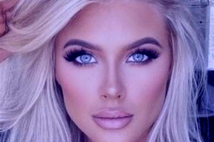 Sophia, 31, a platinum blonde amber-eyed indian companion based in Broke. Offering Fetish, A-Level, OWO, GFE, Domination. Available for incall and outcall, o...
