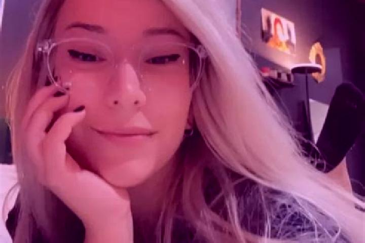 Sophia, 31, a platinum blonde grey-eyed ebony companion based in San Martino Valle Caudina. Offering Duos, CIM, BDSM. Available for incall and outcall, day a...