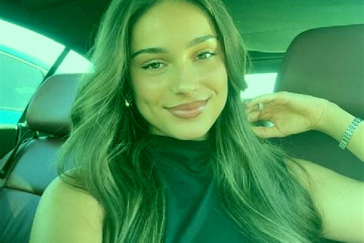 Sophia, 31 — Escort in Elsie, United States