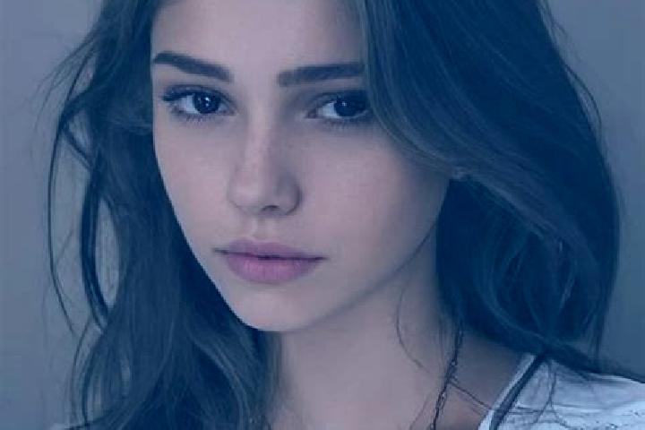Sophia, 33, a auburn hazel-eyed slavic companion based in Deadwood. Offering 69, Massage, A-Level. Available for incall and outcall, overnight bookings avail...
