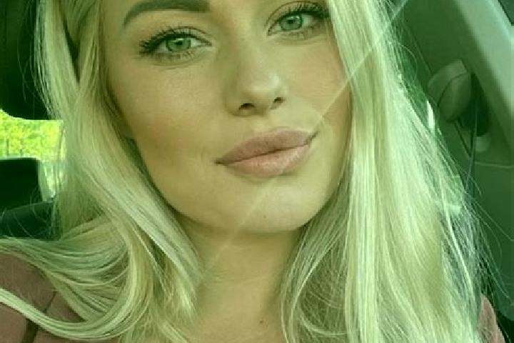 Sophia, 35, a blonde hazel-eyed mediterranean companion based in Sanlifan. Offering Travel Companion, Dinner Date, Striptease. Available for incall and outca...