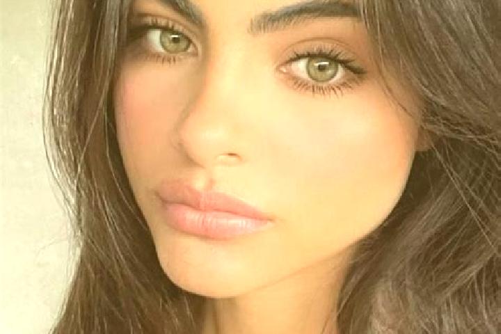 Sophia, 35, a chestnut green-eyed indian companion based in Campos Altos. Offering Deep French Kissing, Duos, Travel Companion, Roleplay. Available for incal...