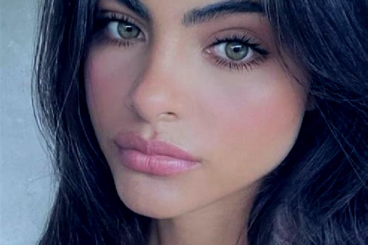 Sophia, 36, a black hazel-eyed mixed companion based in Solnechnoye. Offering Domination, Erotic Massage, CIM. Available for incall and outcall, overnight bo...