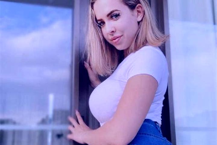 Sophia, 36, a blonde amber-eyed caucasian companion based in Greenlaw. Offering A-Level, CIM, Striptease, Tantra, Dinner Date. Available for incall and outca...
