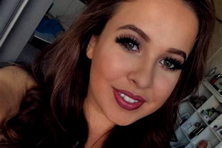 Sophia, 36, a chestnut green-eyed european companion based in Serne. Offering Girlfriend Experience, Deep French Kissing, Duos. Available for incall and outc...