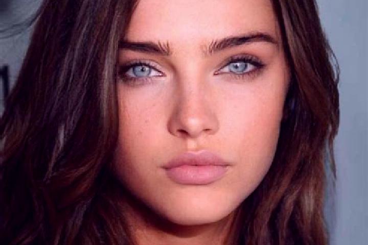 Sophia, 36, a chestnut grey-eyed caucasian companion based in Menores. Offering Deep French Kissing, Tantra, OWO, Party Girl. Available for incall and outcal...